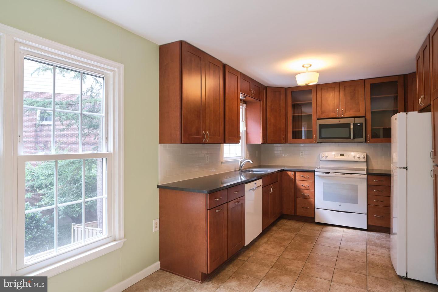 3816 USHER CT, ALEXANDRIA, Virginia 22304, 2 Bedrooms Bedrooms, ,2 BathroomsBathrooms,Residential,For sale,3816 USHER CT,VAAX2047312 MLS # VAAX2047312