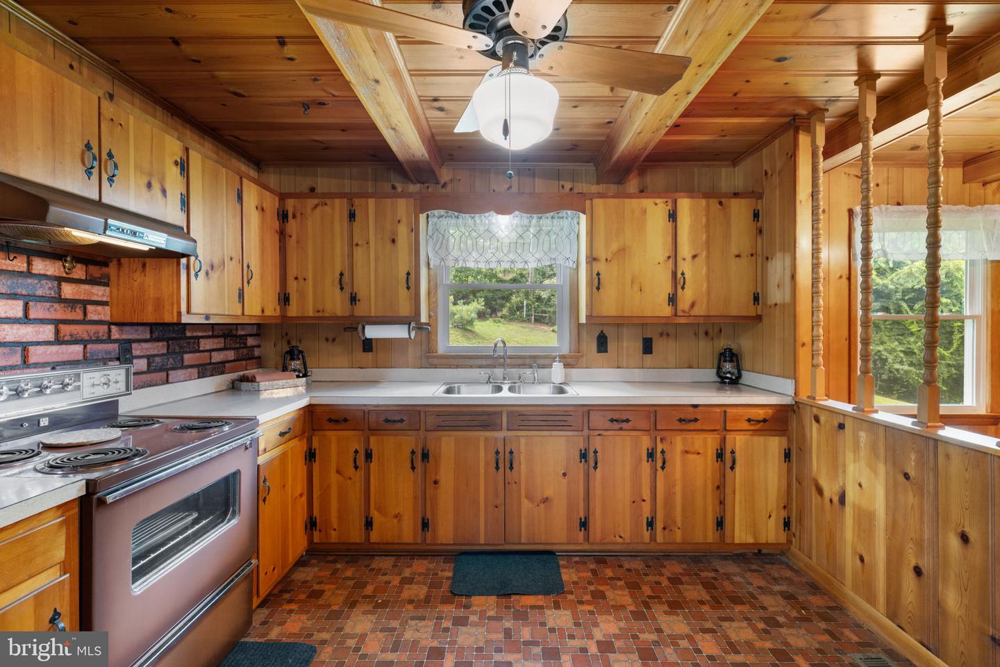 27 ATKINS RD, SPERRYVILLE, Virginia 22740, 3 Bedrooms Bedrooms, ,1 BathroomBathrooms,Residential,For sale,27 ATKINS RD,VARP2002178 MLS # VARP2002178