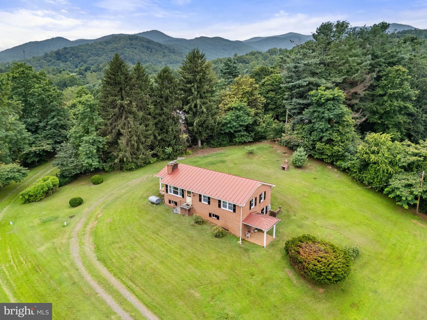 27 ATKINS RD, SPERRYVILLE, Virginia 22740, 3 Bedrooms Bedrooms, ,1 BathroomBathrooms,Residential,For sale,27 ATKINS RD,VARP2002178 MLS # VARP2002178