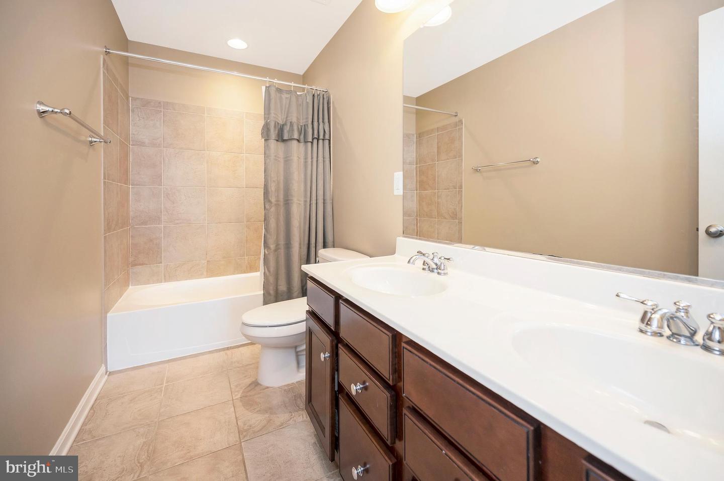 41 GALLERY RD, STAFFORD, Virginia 22554, 6 Bedrooms Bedrooms, ,3 BathroomsBathrooms,Residential,For sale,41 GALLERY RD,VAST2040834 MLS # VAST2040834