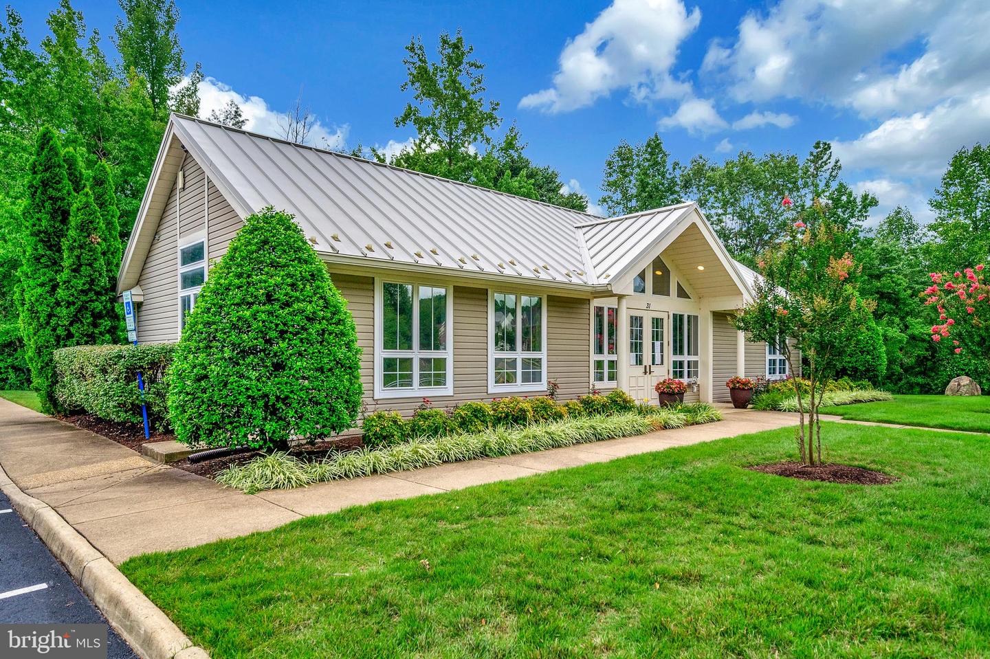 41 GALLERY RD, STAFFORD, Virginia 22554, 6 Bedrooms Bedrooms, ,3 BathroomsBathrooms,Residential,For sale,41 GALLERY RD,VAST2040834 MLS # VAST2040834