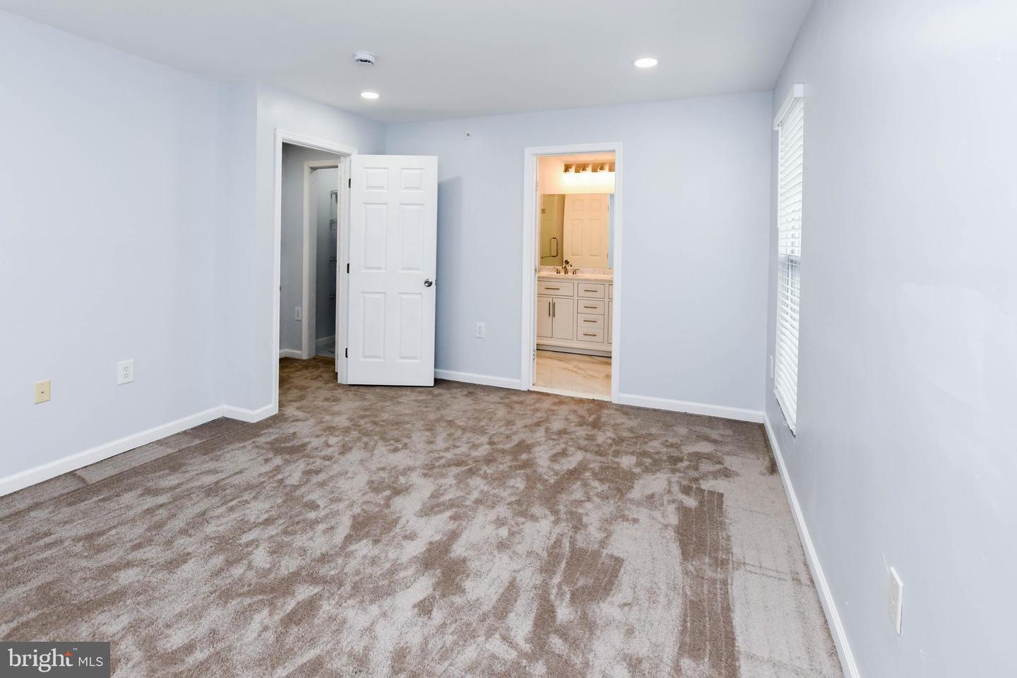 5016 IVORY WALTERS LN SE, WASHINGTON, District Of Columbia 20019, 4 Bedrooms Bedrooms, ,3 BathroomsBathrooms,Residential,For sale,5016 IVORY WALTERS LN SE,DCDC2210396 MLS # DCDC2210396