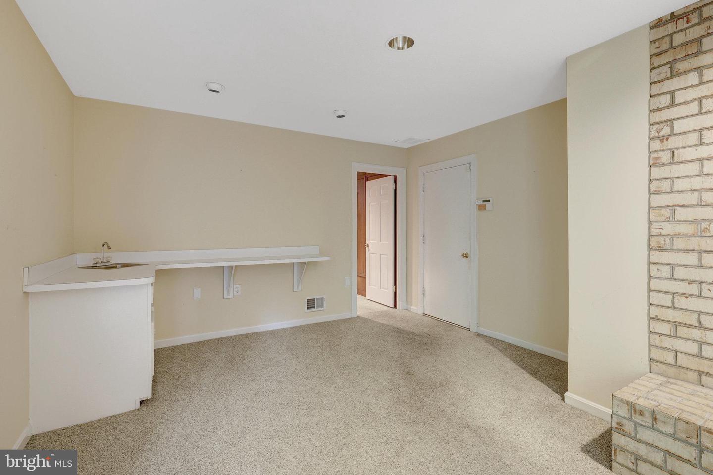 1468 HIGHWOOD DR, MCLEAN, Virginia 22101, 5 Bedrooms Bedrooms, ,3 BathroomsBathrooms,Residential,For sale,1468 HIGHWOOD DR,VAFX2255612 MLS # VAFX2255612