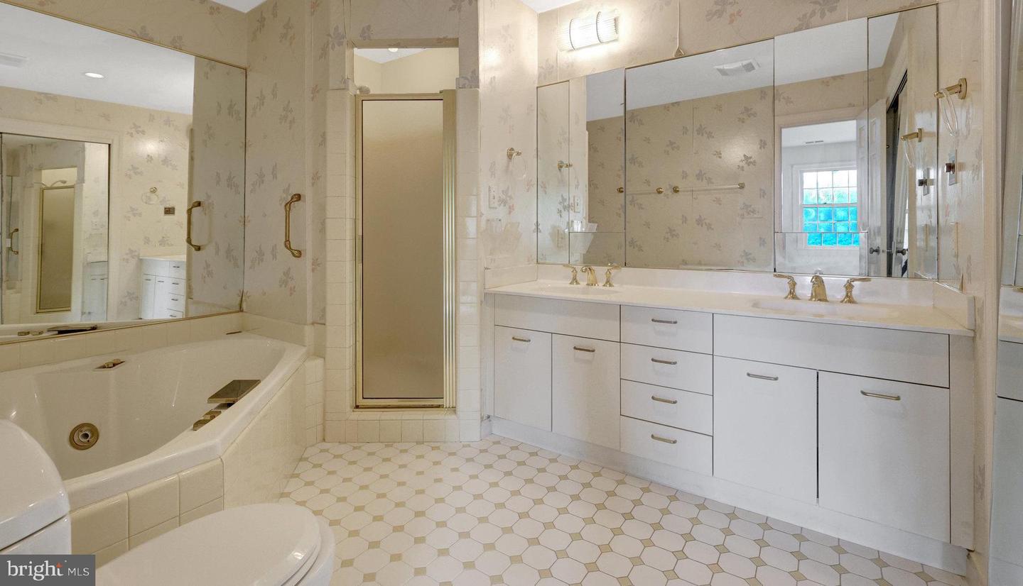 1468 HIGHWOOD DR, MCLEAN, Virginia 22101, 5 Bedrooms Bedrooms, ,3 BathroomsBathrooms,Residential,For sale,1468 HIGHWOOD DR,VAFX2255612 MLS # VAFX2255612