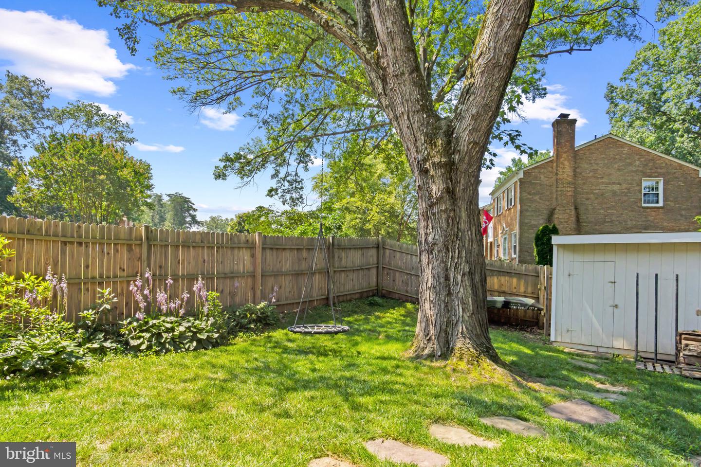 14861 LAMBETH SQ, CENTREVILLE, Virginia 20120, 3 Bedrooms Bedrooms, 7 Rooms Rooms,2 BathroomsBathrooms,Residential,For sale,14861 LAMBETH SQ,VAFX2247968 MLS # VAFX2247968