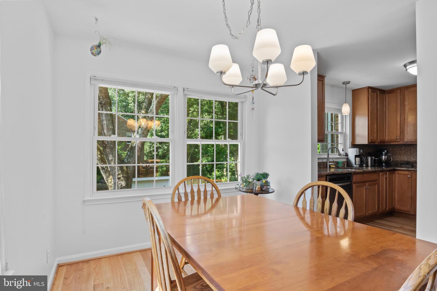 14861 LAMBETH SQ, CENTREVILLE, Virginia 20120, 3 Bedrooms Bedrooms, 7 Rooms Rooms,2 BathroomsBathrooms,Residential,For sale,14861 LAMBETH SQ,VAFX2247968 MLS # VAFX2247968