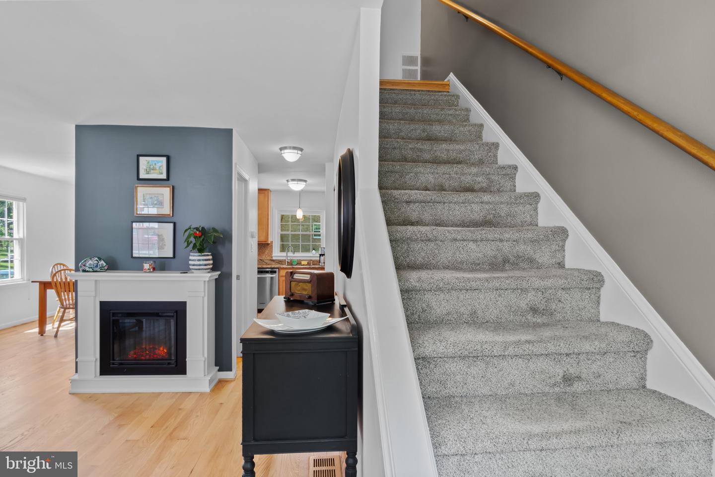 14861 LAMBETH SQ, CENTREVILLE, Virginia 20120, 3 Bedrooms Bedrooms, 7 Rooms Rooms,2 BathroomsBathrooms,Residential,For sale,14861 LAMBETH SQ,VAFX2247968 MLS # VAFX2247968