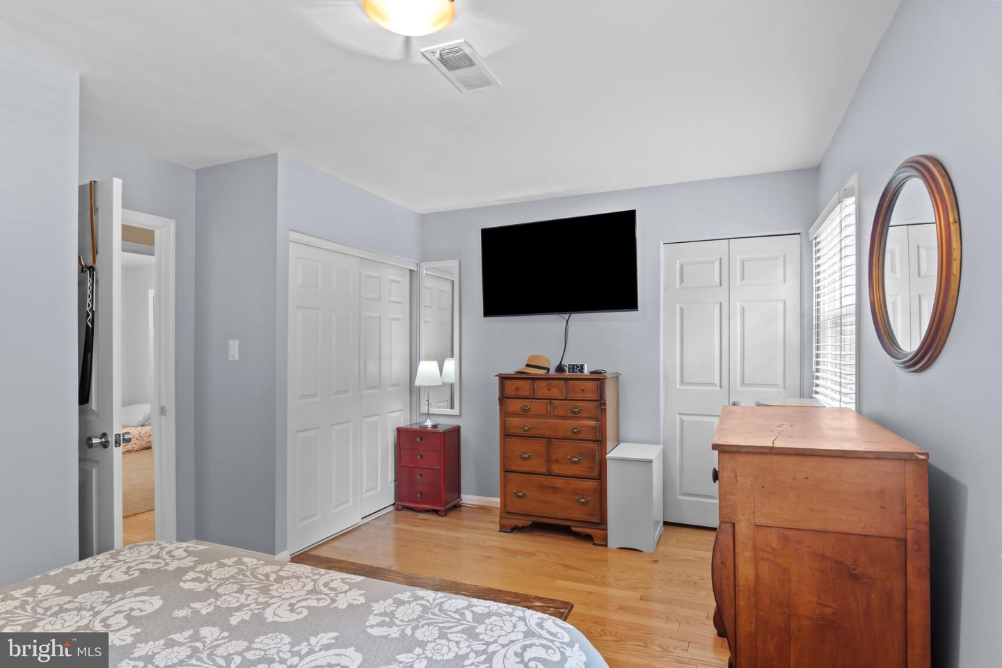 14861 LAMBETH SQ, CENTREVILLE, Virginia 20120, 3 Bedrooms Bedrooms, 7 Rooms Rooms,2 BathroomsBathrooms,Residential,For sale,14861 LAMBETH SQ,VAFX2247968 MLS # VAFX2247968