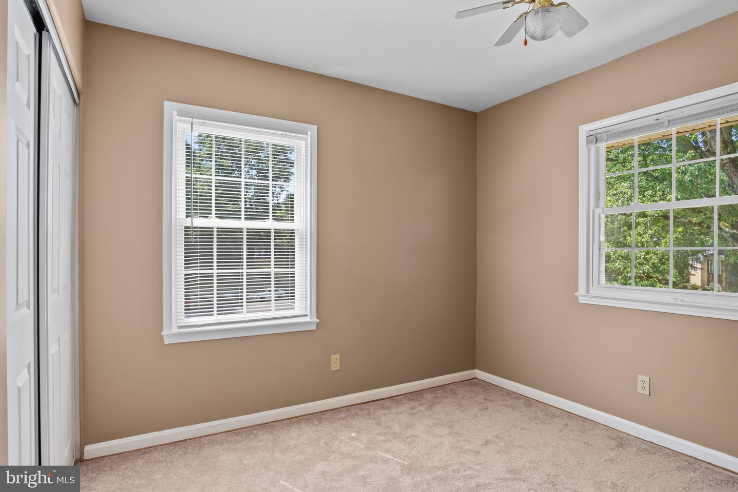 14861 LAMBETH SQ, CENTREVILLE, Virginia 20120, 3 Bedrooms Bedrooms, 7 Rooms Rooms,2 BathroomsBathrooms,Residential,For sale,14861 LAMBETH SQ,VAFX2247968 MLS # VAFX2247968