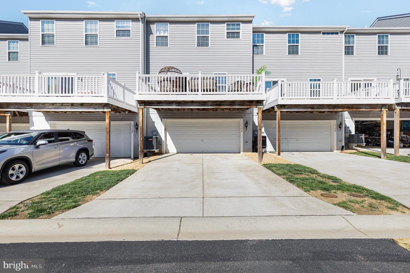 1106 OAKWOOD ST, FREDERICKSBURG, Virginia 22401, 3 Bedrooms Bedrooms, ,2 BathroomsBathrooms,Residential,For sale,1106 OAKWOOD ST,VAFB2008554 MLS # VAFB2008554