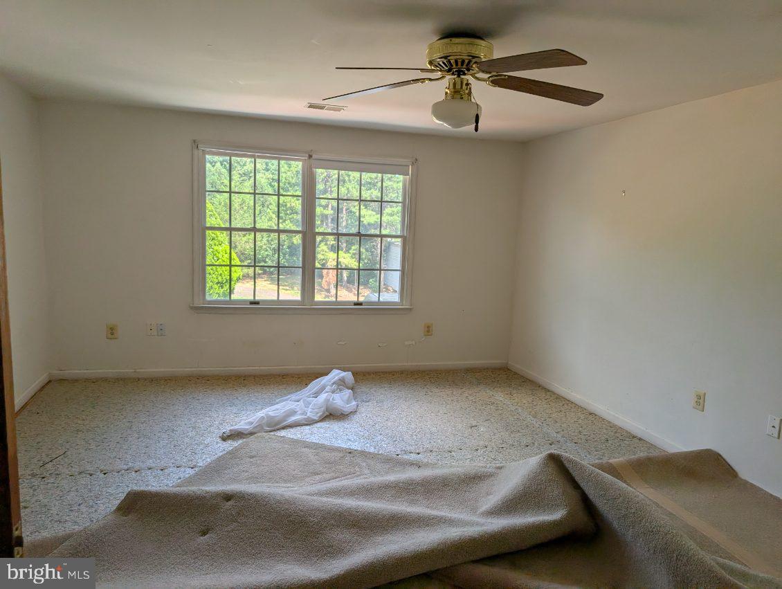 3856 RAPIDAN HILLS DR, LOCUST GROVE, Virginia 22508, 3 Bedrooms Bedrooms, ,3 BathroomsBathrooms,Residential,For sale,3856 RAPIDAN HILLS DR,VAOR2010212 MLS # VAOR2010212