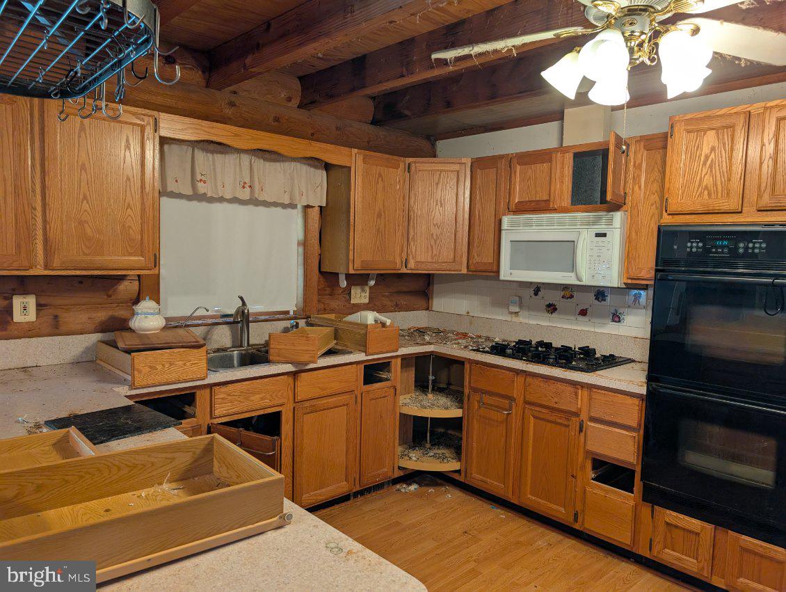3856 RAPIDAN HILLS DR, LOCUST GROVE, Virginia 22508, 3 Bedrooms Bedrooms, ,3 BathroomsBathrooms,Residential,For sale,3856 RAPIDAN HILLS DR,VAOR2010212 MLS # VAOR2010212