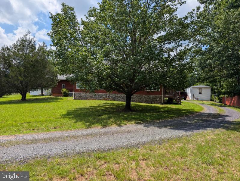 3856 RAPIDAN HILLS DR, LOCUST GROVE, Virginia 22508, 3 Bedrooms Bedrooms, ,3 BathroomsBathrooms,Residential,For sale,3856 RAPIDAN HILLS DR,VAOR2010212 MLS # VAOR2010212