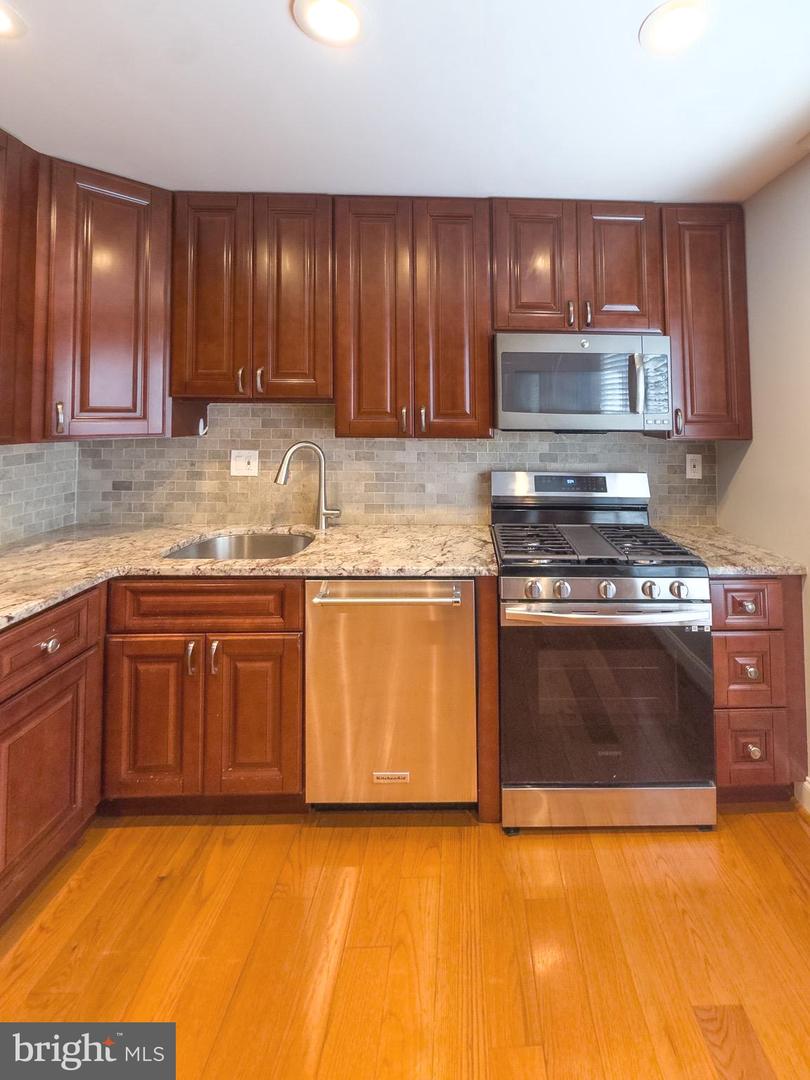 2419 ANSDEL CT, RESTON, Virginia 20191, 3 Bedrooms Bedrooms, ,2 BathroomsBathrooms,Residential,For sale,2419 ANSDEL CT,VAFX2255722 MLS # VAFX2255722