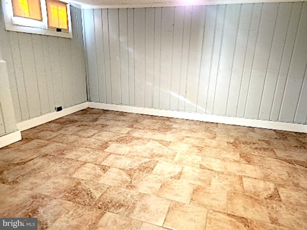 21 PORT REPUBLIC RD, HARRISONBURG, Virginia 22801, 5 Bedrooms Bedrooms, ,2 BathroomsBathrooms,Residential,For sale,21 PORT REPUBLIC RD,VAHC2000450 MLS # VAHC2000450