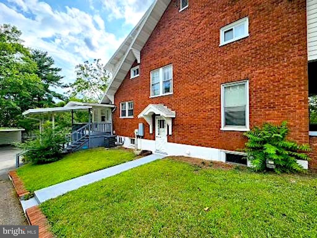 21 PORT REPUBLIC RD, HARRISONBURG, Virginia 22801, 5 Bedrooms Bedrooms, ,2 BathroomsBathrooms,Residential,For sale,21 PORT REPUBLIC RD,VAHC2000450 MLS # VAHC2000450