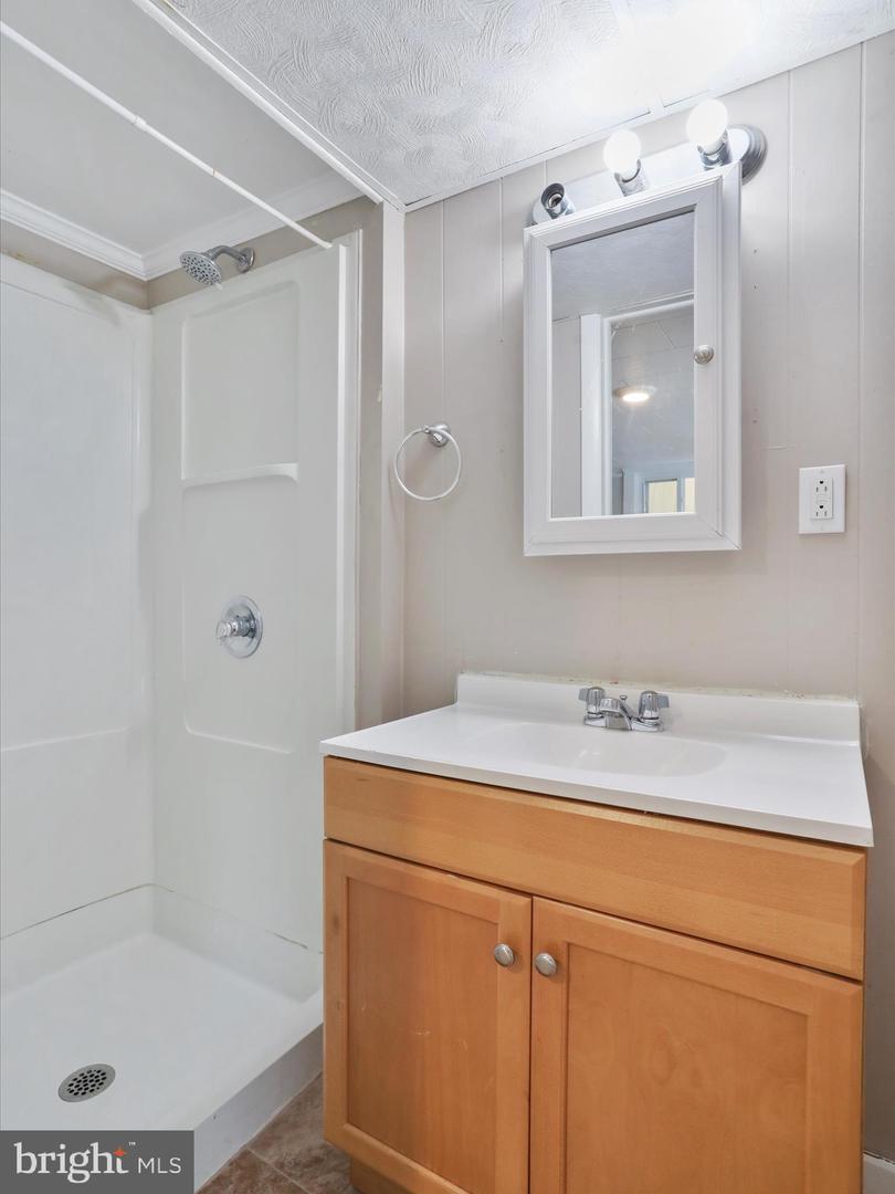 21 PORT REPUBLIC RD, HARRISONBURG, Virginia 22801, 5 Bedrooms Bedrooms, ,2 BathroomsBathrooms,Residential,For sale,21 PORT REPUBLIC RD,VAHC2000450 MLS # VAHC2000450