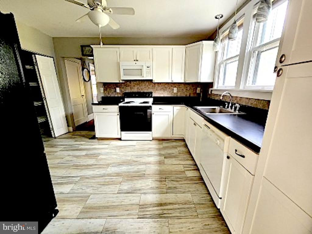 21 PORT REPUBLIC RD, HARRISONBURG, Virginia 22801, 5 Bedrooms Bedrooms, ,2 BathroomsBathrooms,Residential,For sale,21 PORT REPUBLIC RD,VAHC2000450 MLS # VAHC2000450