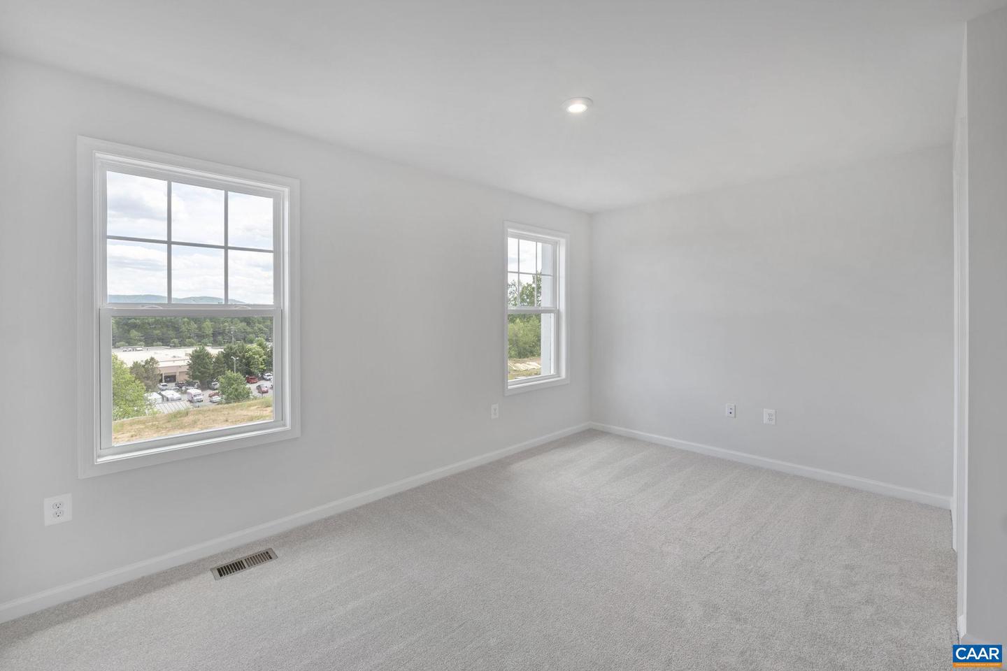 2263 WOODBURN RD, CHARLOTTESVILLE, Virginia 22901, 2 Bedrooms Bedrooms, ,2 BathroomsBathrooms,Residential,For sale,2263 WOODBURN RD,666747 MLS # 666747