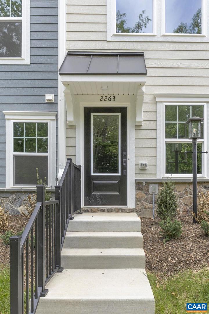 2263 WOODBURN RD, CHARLOTTESVILLE, Virginia 22901, 2 Bedrooms Bedrooms, ,2 BathroomsBathrooms,Residential,For sale,2263 WOODBURN RD,666747 MLS # 666747
