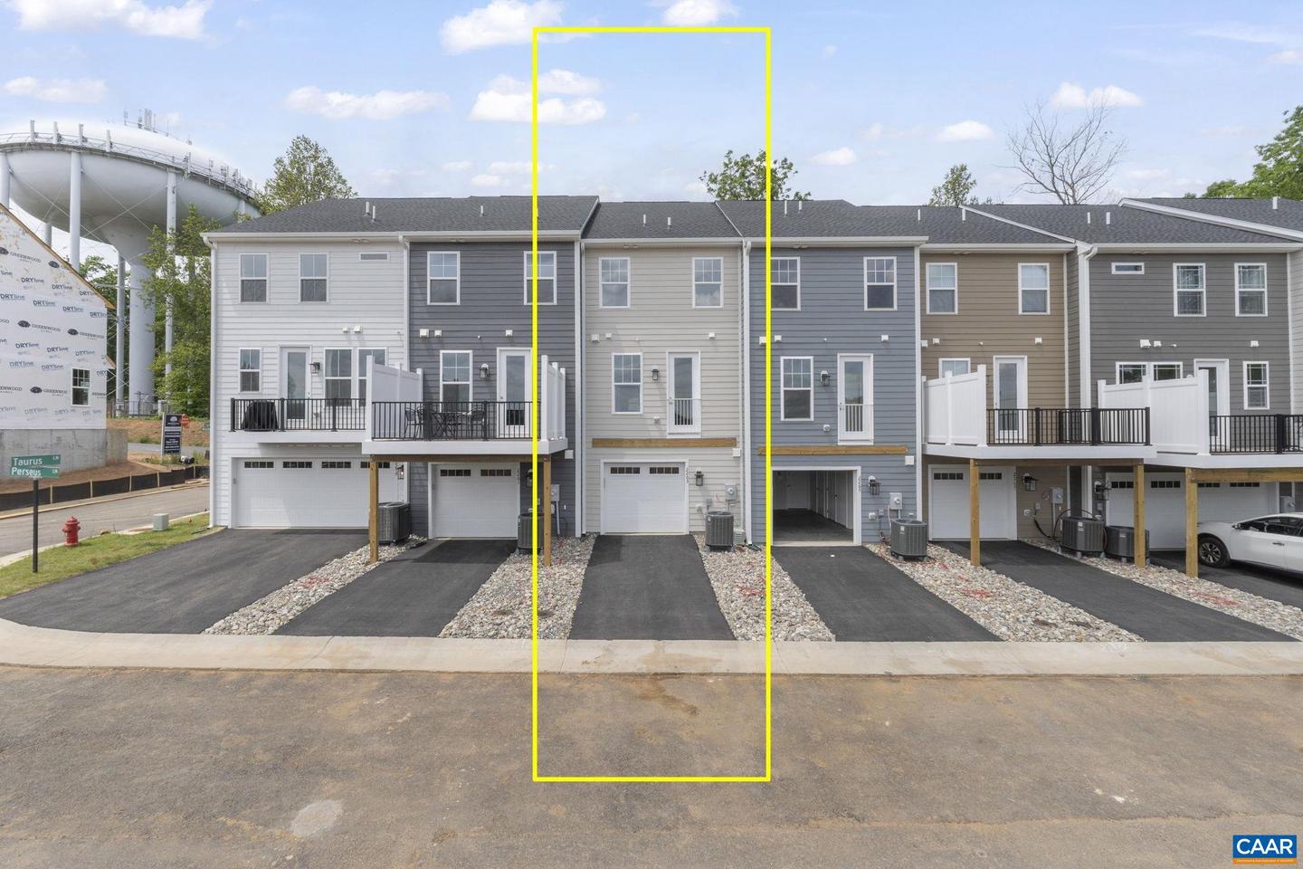 2263 WOODBURN RD, CHARLOTTESVILLE, Virginia 22901, 2 Bedrooms Bedrooms, ,2 BathroomsBathrooms,Residential,For sale,2263 WOODBURN RD,666747 MLS # 666747