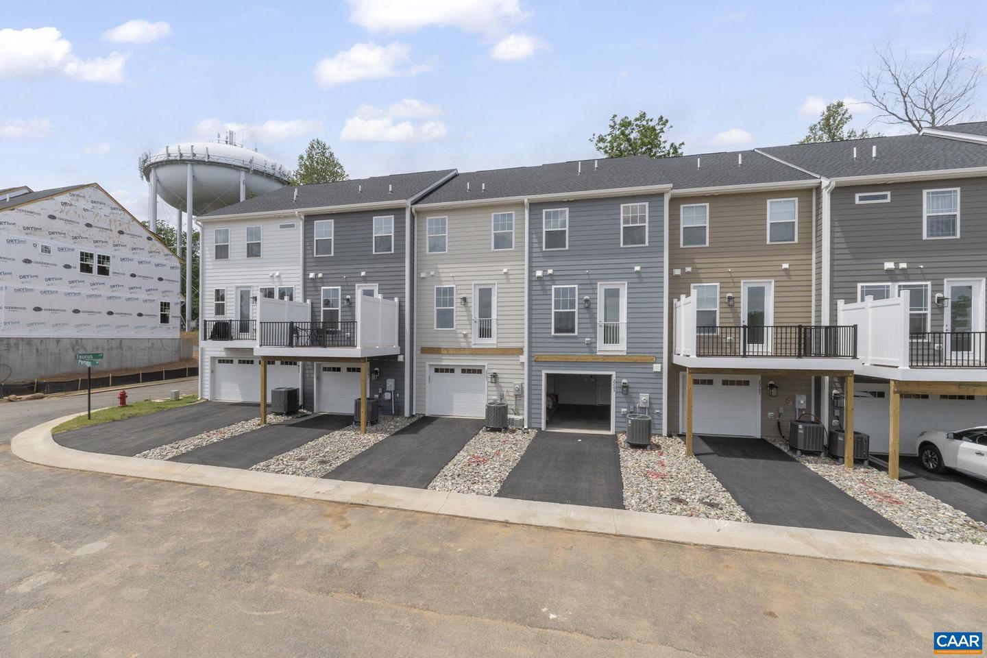 2263 WOODBURN RD, CHARLOTTESVILLE, Virginia 22901, 2 Bedrooms Bedrooms, ,2 BathroomsBathrooms,Residential,For sale,2263 WOODBURN RD,666747 MLS # 666747
