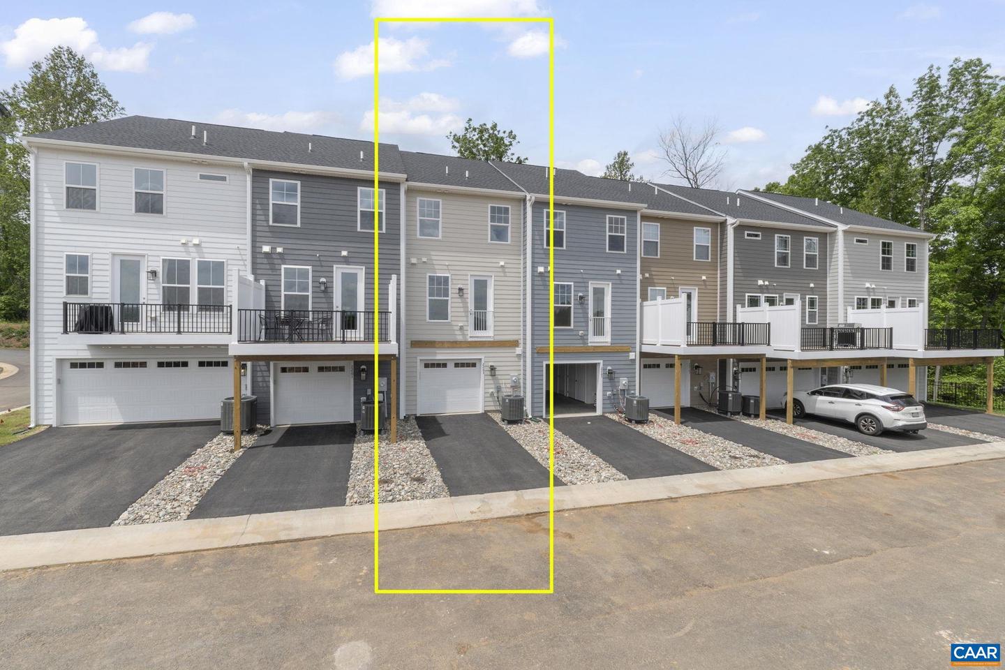 2263 WOODBURN RD, CHARLOTTESVILLE, Virginia 22901, 2 Bedrooms Bedrooms, ,2 BathroomsBathrooms,Residential,For sale,2263 WOODBURN RD,666747 MLS # 666747