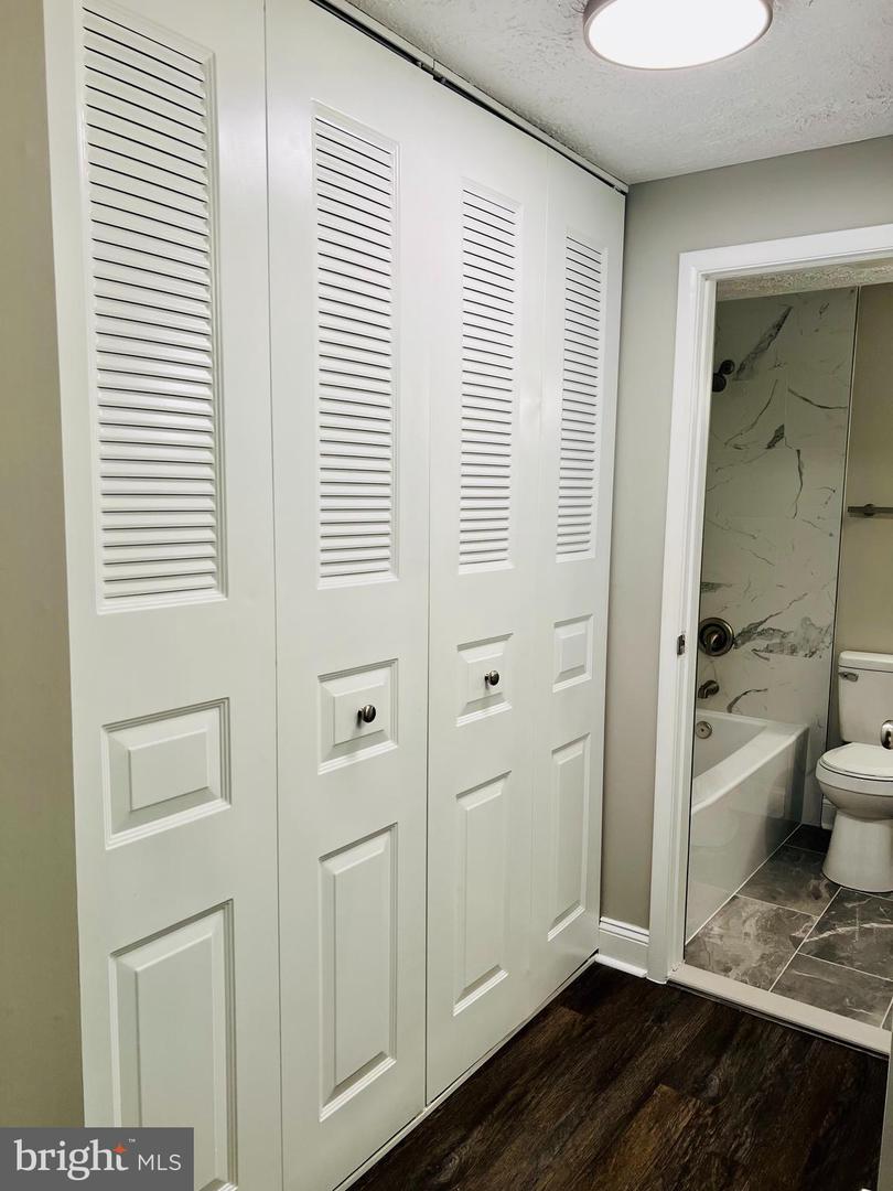 8442 SUGAR CREEK LN, SPRINGFIELD, Virginia 22153, 2 Bedrooms Bedrooms, ,1 BathroomBathrooms,Residential,For sale,8442 SUGAR CREEK LN,VAFX2255850 MLS # VAFX2255850