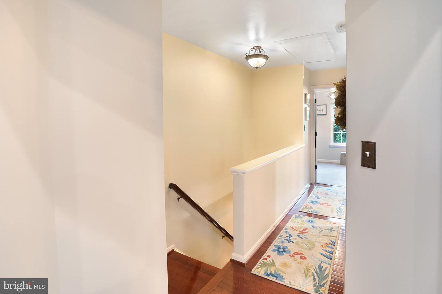 586 LILAC TER NE, LEESBURG, Virginia 20176, 3 Bedrooms Bedrooms, ,2 BathroomsBathrooms,Residential,For sale,586 LILAC TER NE,VALO2102334 MLS # VALO2102334