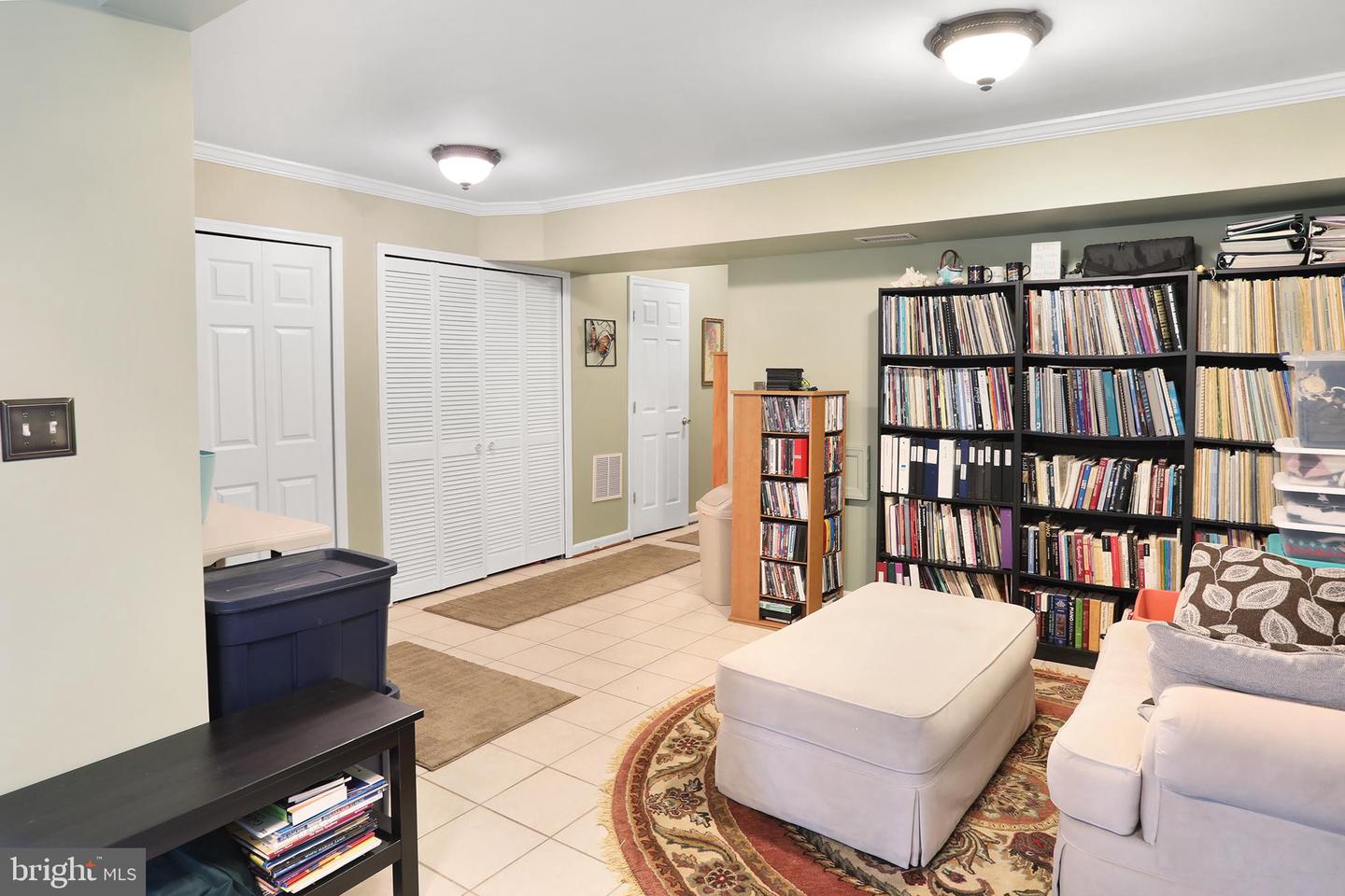 586 LILAC TER NE, LEESBURG, Virginia 20176, 3 Bedrooms Bedrooms, ,2 BathroomsBathrooms,Residential,For sale,586 LILAC TER NE,VALO2102334 MLS # VALO2102334