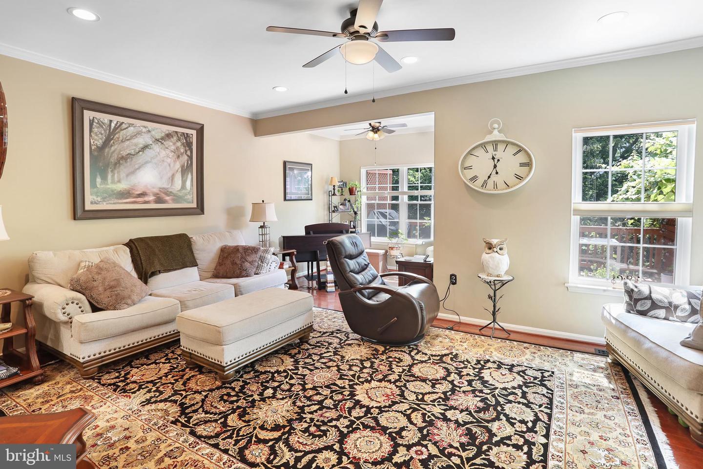 586 LILAC TER NE, LEESBURG, Virginia 20176, 3 Bedrooms Bedrooms, ,2 BathroomsBathrooms,Residential,For sale,586 LILAC TER NE,VALO2102334 MLS # VALO2102334