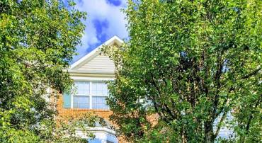 586 LILAC TER NE, LEESBURG, Virginia 20176, 3 Bedrooms Bedrooms, ,2 BathroomsBathrooms,Residential,For sale,586 LILAC TER NE,VALO2102334 MLS # VALO2102334