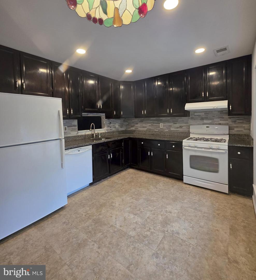 4403 ASPEN DR, ALEXANDRIA, Virginia 22309, 3 Bedrooms Bedrooms, ,2 BathroomsBathrooms,Residential,For sale,4403 ASPEN DR,VAFX2255884 MLS # VAFX2255884