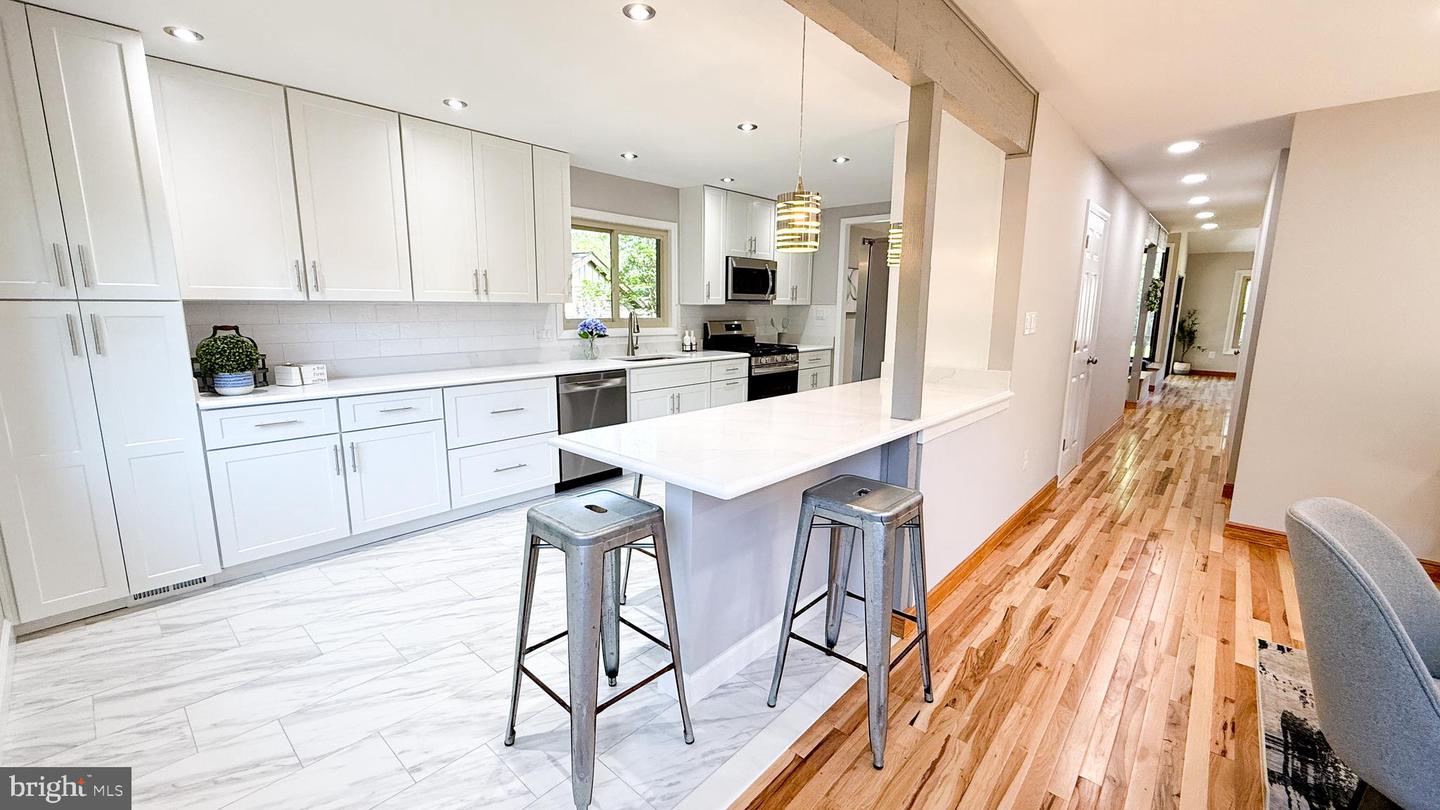 10601 FIESTA RD, FAIRFAX, Virginia 22032, 4 Bedrooms Bedrooms, ,2 BathroomsBathrooms,Residential,For sale,10601 FIESTA RD,VAFX2255886 MLS # VAFX2255886