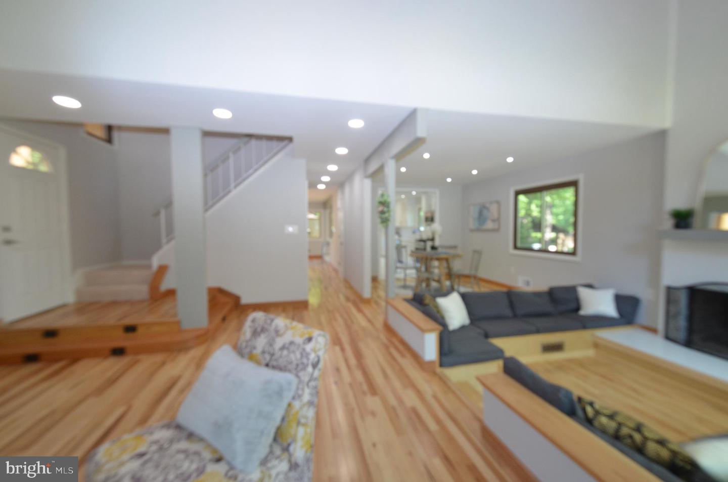 10601 FIESTA RD, FAIRFAX, Virginia 22032, 4 Bedrooms Bedrooms, ,2 BathroomsBathrooms,Residential,For sale,10601 FIESTA RD,VAFX2255886 MLS # VAFX2255886