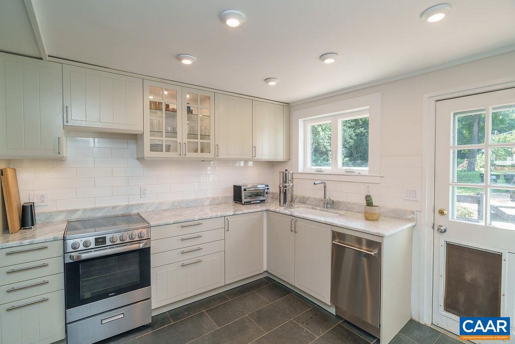 6654 PLANK RD, CHARLOTTESVILLE, Virginia 22903, 3 Bedrooms Bedrooms, ,2 BathroomsBathrooms,Residential,For sale,6654 PLANK RD,666819 MLS # 666819