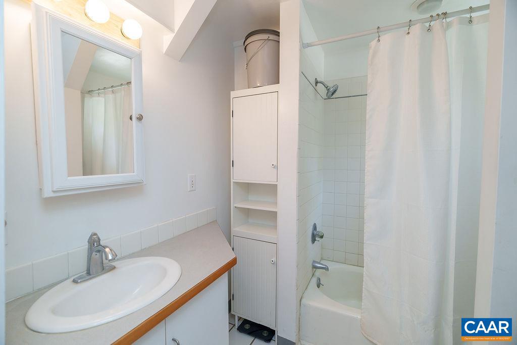 6654 PLANK RD, CHARLOTTESVILLE, Virginia 22903, 3 Bedrooms Bedrooms, ,2 BathroomsBathrooms,Residential,For sale,6654 PLANK RD,666819 MLS # 666819
