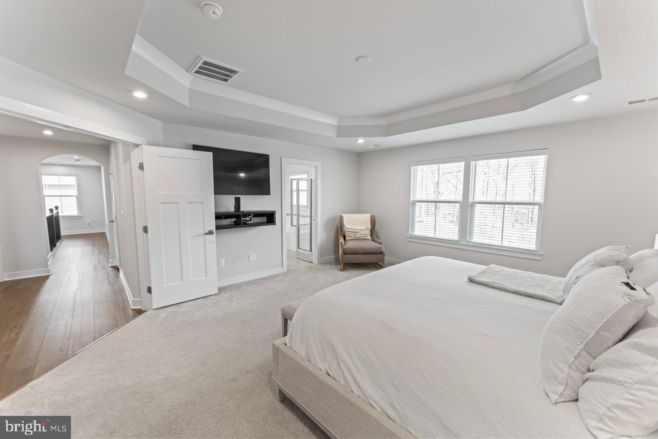 2 KNOB CREEK CT, STAFFORD, Virginia 22556, 5 Bedrooms Bedrooms, ,5 BathroomsBathrooms,Residential,For sale,2 KNOB CREEK CT,VAST2037100 MLS # VAST2037100