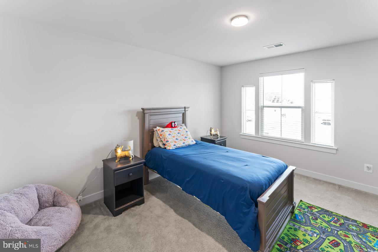 2 KNOB CREEK CT, STAFFORD, Virginia 22556, 5 Bedrooms Bedrooms, ,5 BathroomsBathrooms,Residential,For sale,2 KNOB CREEK CT,VAST2037100 MLS # VAST2037100