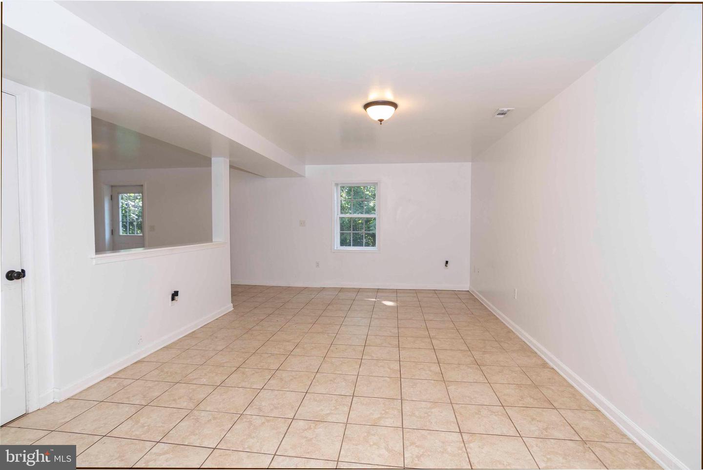 958 HIGHRIDGE RD, FRONT ROYAL, Virginia 22630, 3 Bedrooms Bedrooms, ,2 BathroomsBathrooms,Residential,For sale,958 HIGHRIDGE RD,VAWR2011580 MLS # VAWR2011580