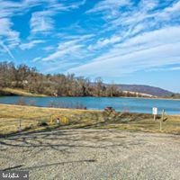 958 HIGHRIDGE RD, FRONT ROYAL, Virginia 22630, 3 Bedrooms Bedrooms, ,2 BathroomsBathrooms,Residential,For sale,958 HIGHRIDGE RD,VAWR2011580 MLS # VAWR2011580