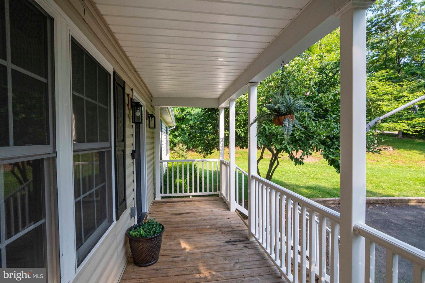 958 HIGHRIDGE RD, FRONT ROYAL, Virginia 22630, 3 Bedrooms Bedrooms, ,2 BathroomsBathrooms,Residential,For sale,958 HIGHRIDGE RD,VAWR2011580 MLS # VAWR2011580