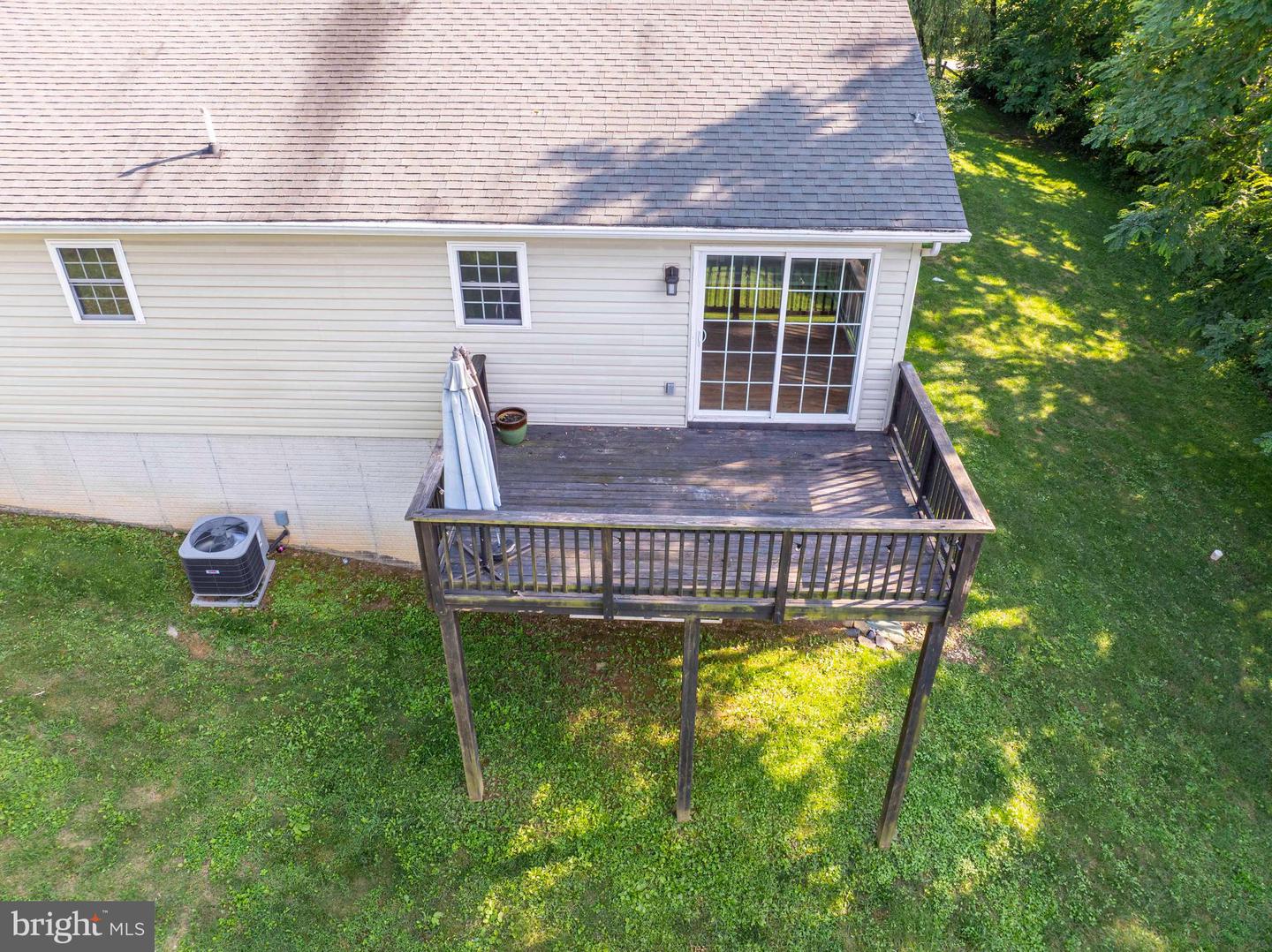 958 HIGHRIDGE RD, FRONT ROYAL, Virginia 22630, 3 Bedrooms Bedrooms, ,2 BathroomsBathrooms,Residential,For sale,958 HIGHRIDGE RD,VAWR2011580 MLS # VAWR2011580