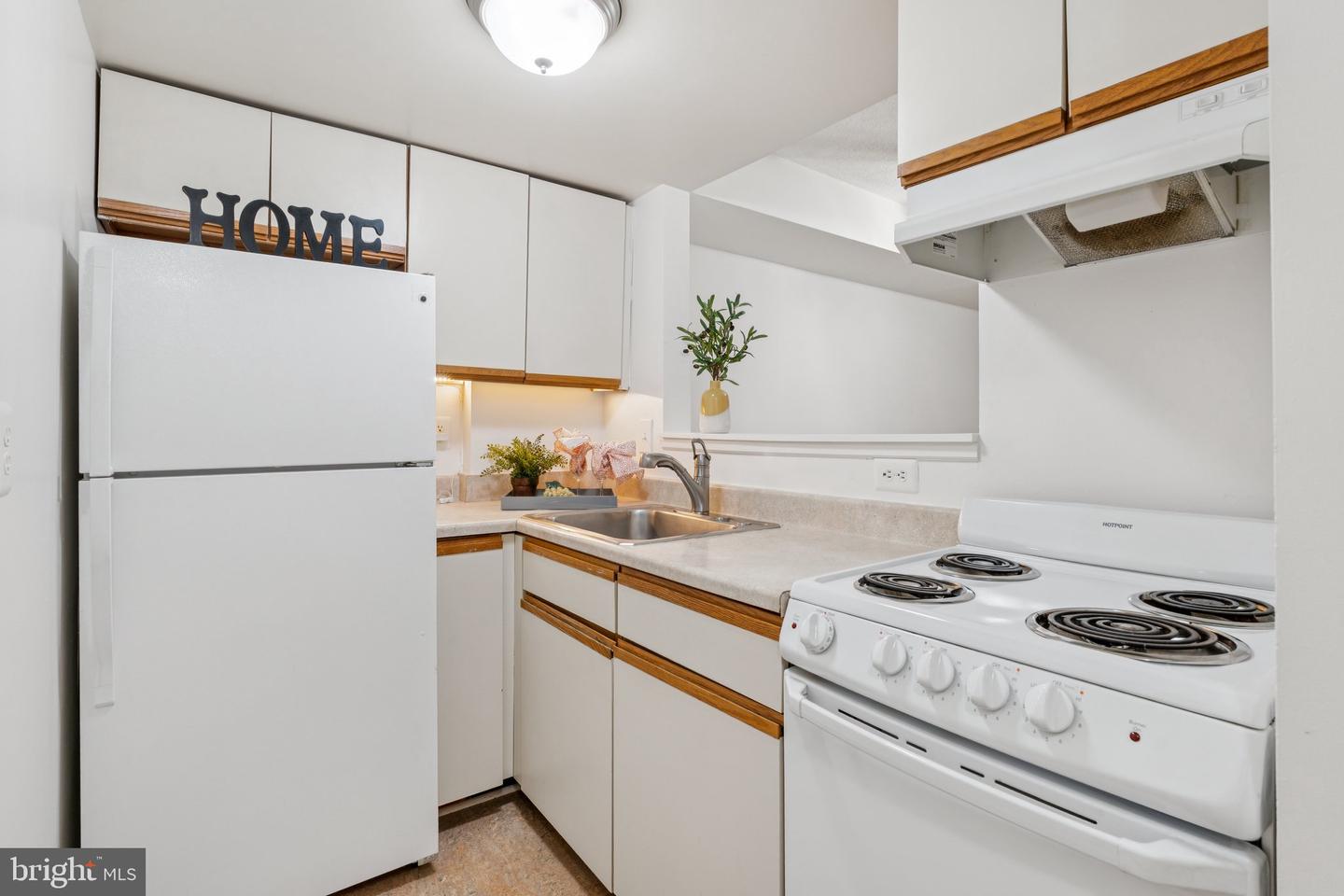1951 SAGEWOOD LN #311, RESTON, Virginia 20191, ,1 BathroomBathrooms,Residential,For sale,1951 SAGEWOOD LN #311,VAFX2255134 MLS # VAFX2255134