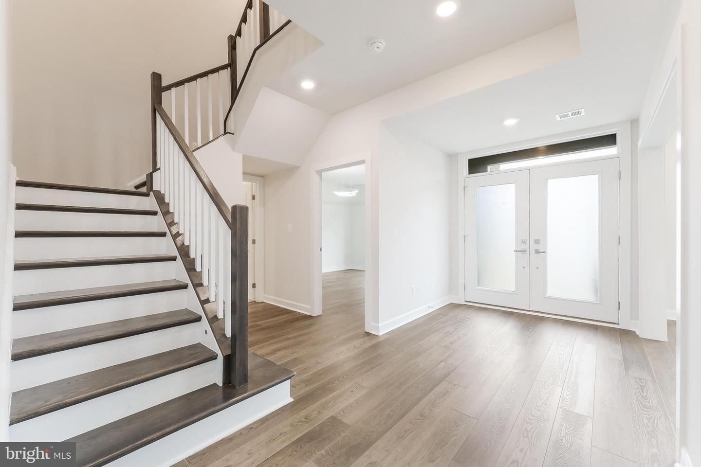 43373 DEWEY SQ, ASHBURN, Virginia 20148, 4 Bedrooms Bedrooms, ,4 BathroomsBathrooms,Residential,For sale,43373 DEWEY SQ,VALO2101988 MLS # VALO2101988