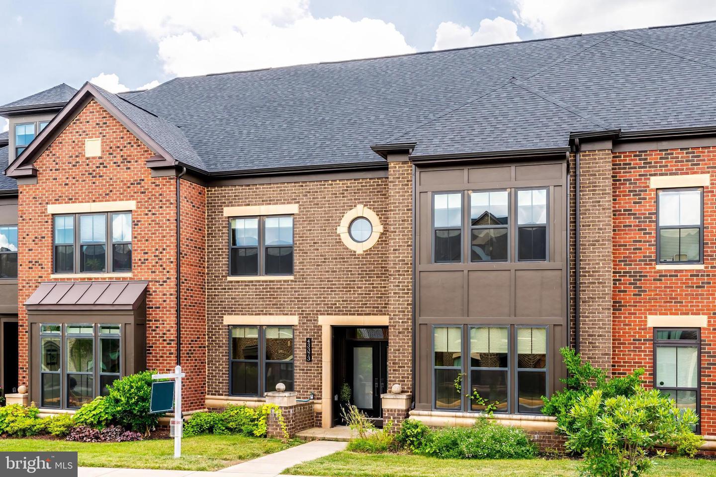 43373 DEWEY SQ, ASHBURN, Virginia 20148, 4 Bedrooms Bedrooms, ,4 BathroomsBathrooms,Residential,For sale,43373 DEWEY SQ,VALO2101988 MLS # VALO2101988