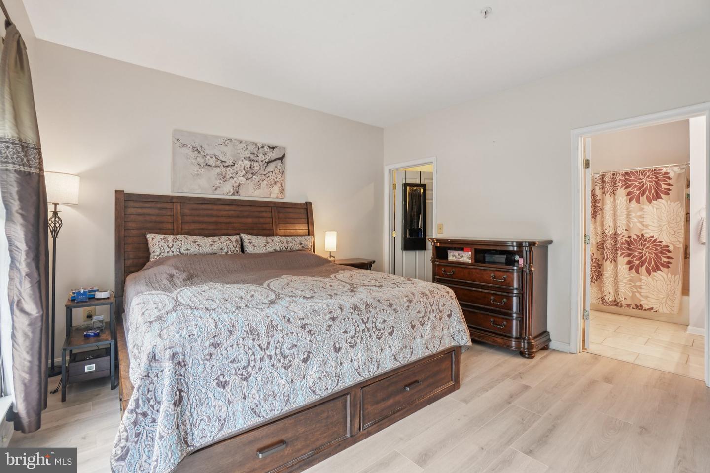 11322 WESTBROOK MILL LN #204, FAIRFAX, Virginia 22030, 3 Bedrooms Bedrooms, ,2 BathroomsBathrooms,Residential,For sale,11322 WESTBROOK MILL LN #204,VAFX2255702 MLS # VAFX2255702