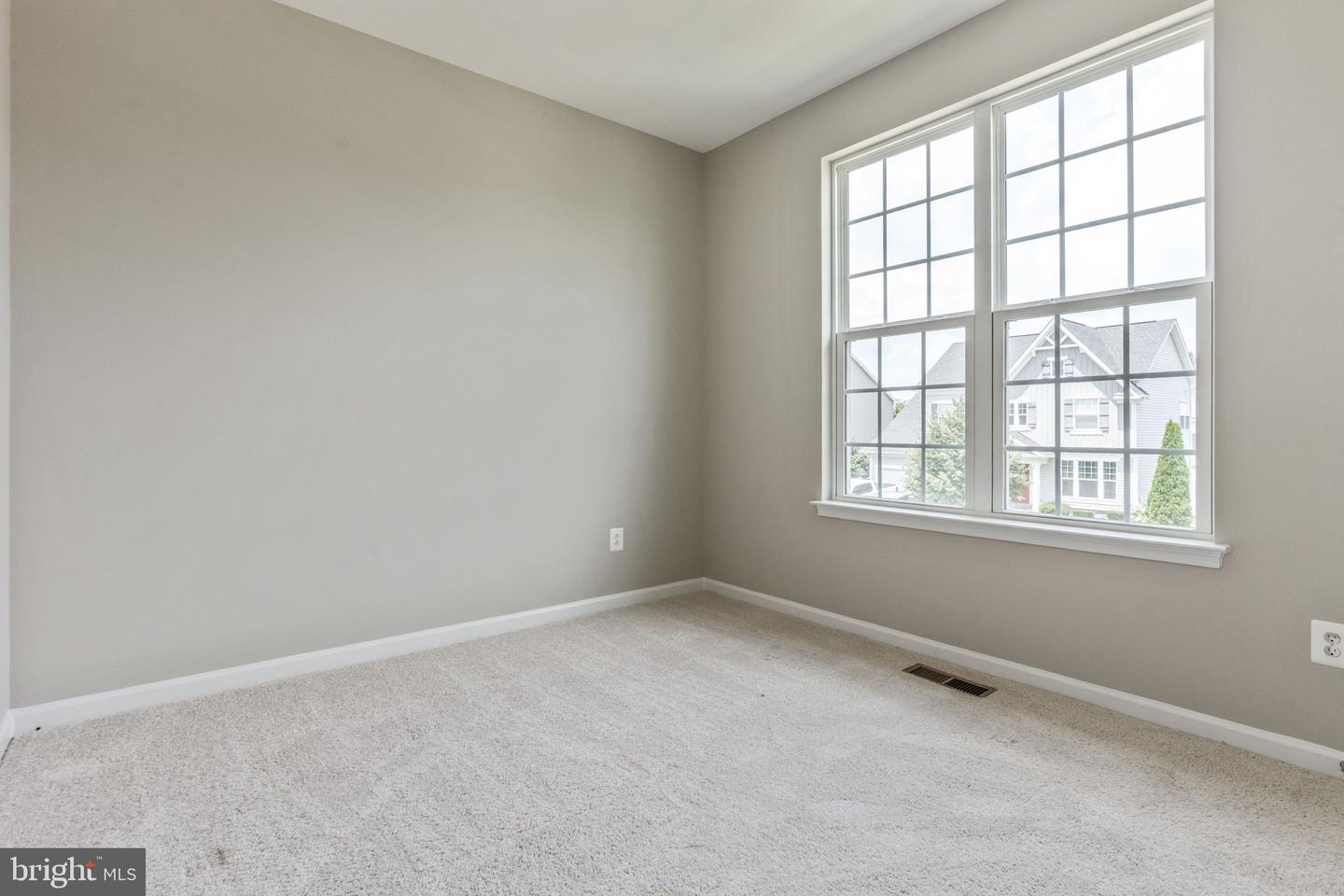 12021 SPRING BEAUTY RD, BRISTOW, Virginia 20136, 4 Bedrooms Bedrooms, ,3 BathroomsBathrooms,Residential,For sale,12021 SPRING BEAUTY RD,VAPW2099356 MLS # VAPW2099356