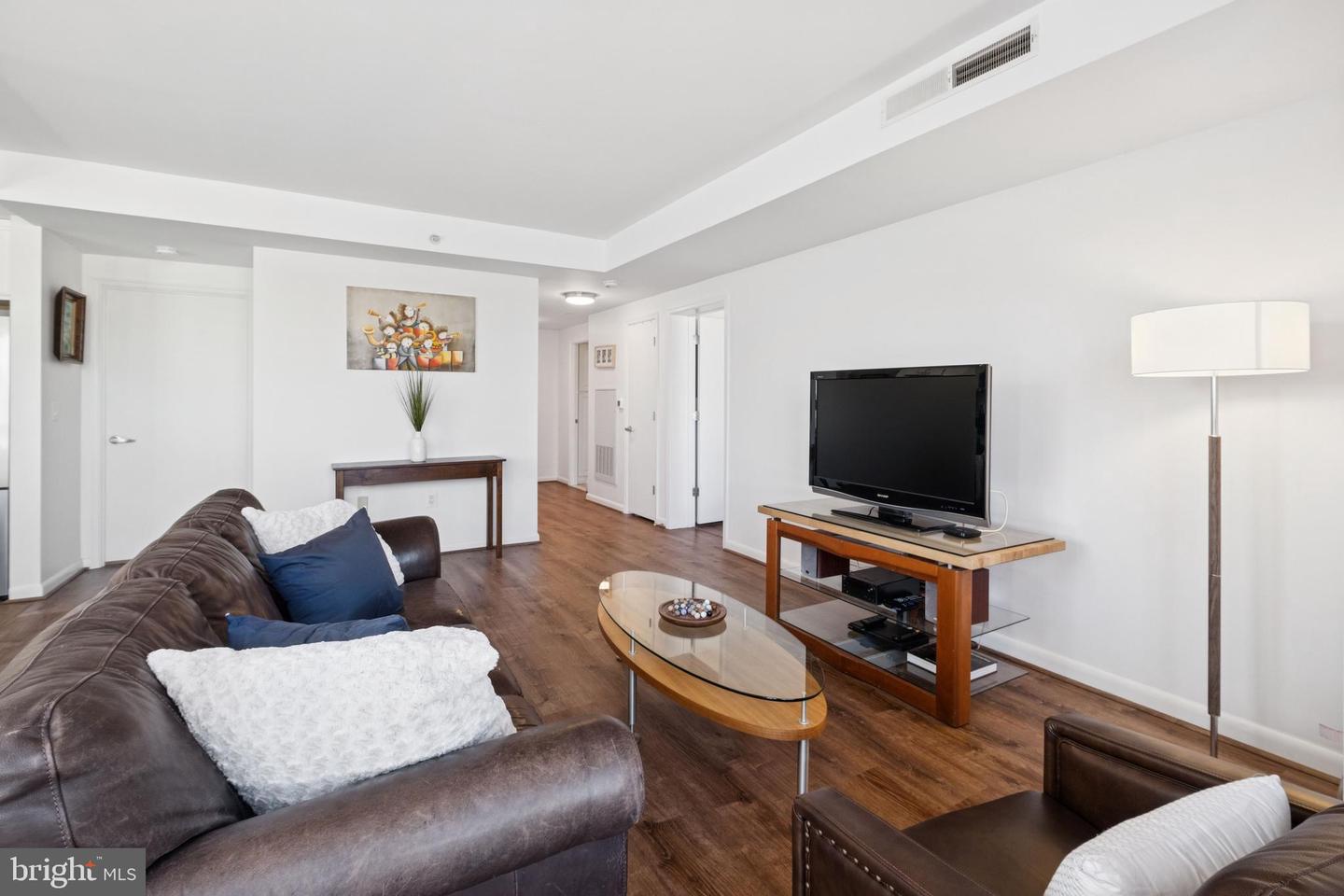 355 I ST SW #601, WASHINGTON, District Of Columbia 20024, 2 Bedrooms Bedrooms, 5 Rooms Rooms,2 BathroomsBathrooms,Residential,For sale,355 I ST SW #601,DCDC2210724 MLS # DCDC2210724