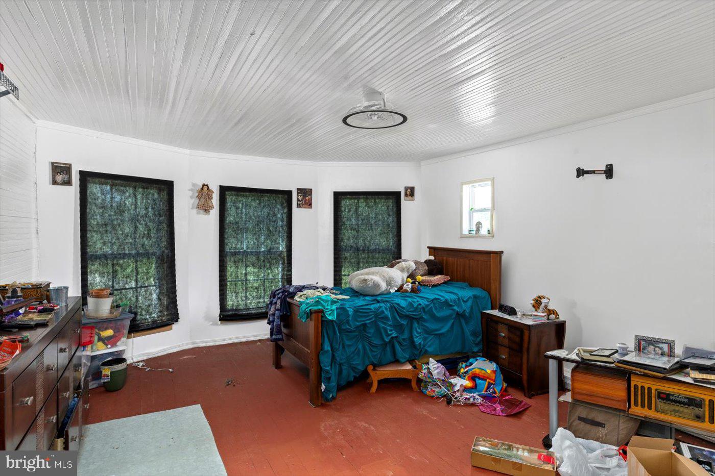 13367 PASSING, BOWLING GREEN, Virginia 22427, 2 Bedrooms Bedrooms, 6 Rooms Rooms,1 BathroomBathrooms,Residential,For sale,13367 PASSING,VACV2008520 MLS # VACV2008520